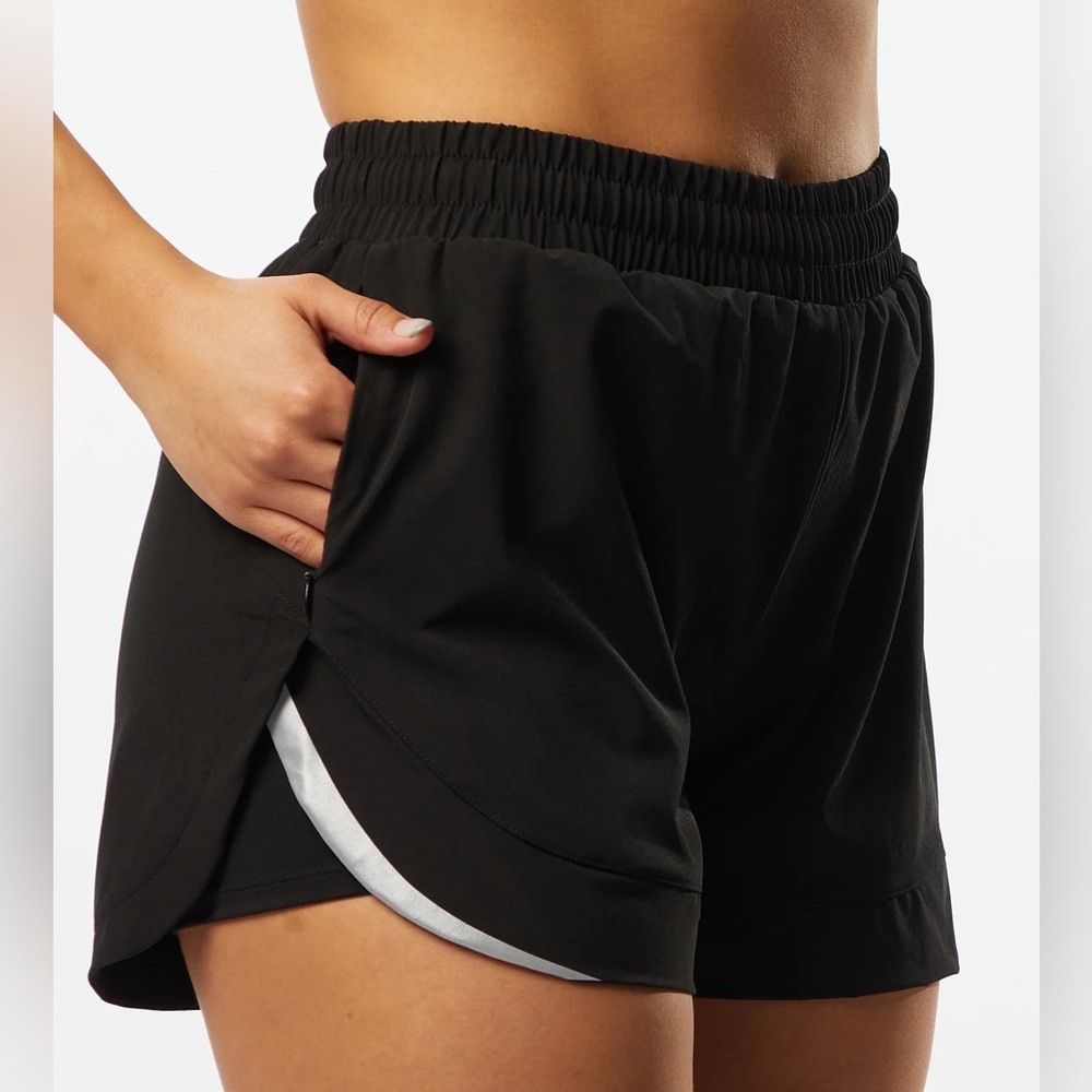 Alphalete Stride Shorts‎